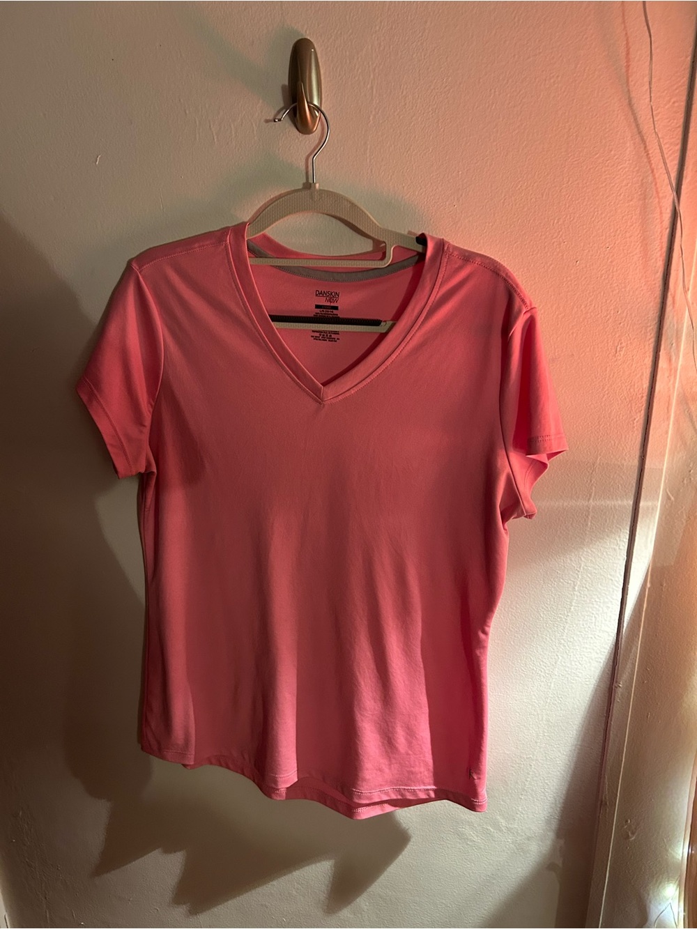 ⭐️Danskin Now Pink V-Neck Short Sleeve Tee